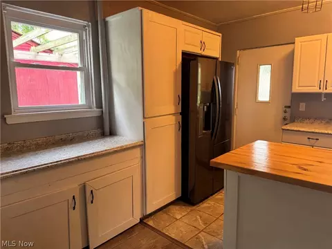 1530 Collier Rd, Akron, OH 44320 photo 16