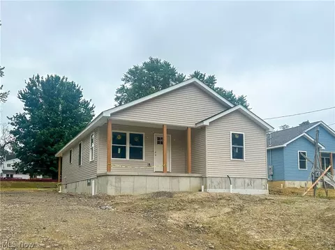 175 Hayward Ave, Conneaut, OH 44030