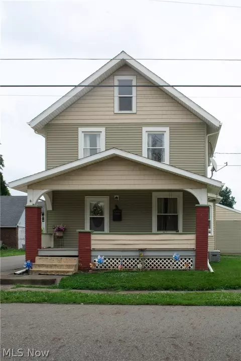 602 S Mill St, Louisville, OH 44641