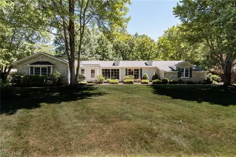 4511 Ranchwood Rd, Akron, OH 44333