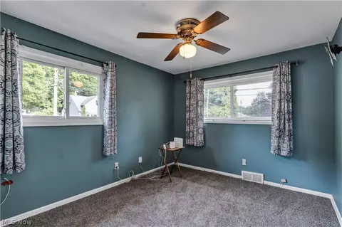 18002 Merece Dr, Brook Park, OH 44142 photo 7