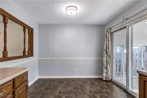 18002 Merece Dr, Brook Park, OH 44142 photo 12