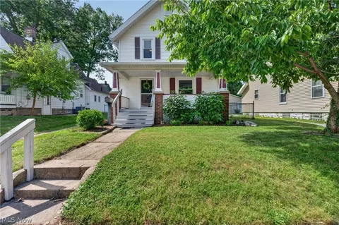 415 Ashland Ave, Cuyahoga Falls, OH 44221