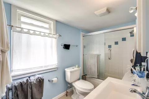 Bath - 11 E 220th St, Euclid, OH 44123 photo 2 of 2
