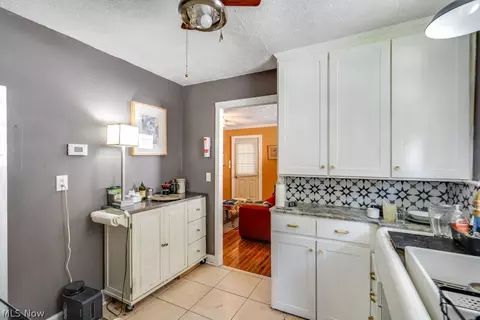 Kitchen - 11 E 220th St, Euclid, OH 44123 photo 1 of 4