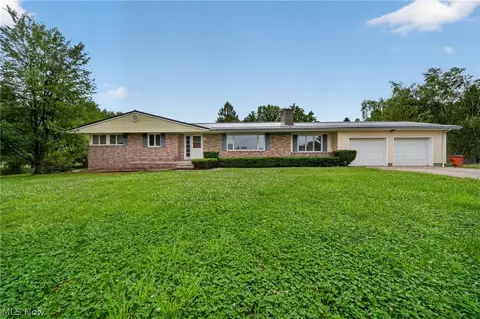 4552 N Monroe Center Rd, Kingsville, OH 44048