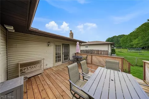Exterior - 6103 Ely Vista Dr, Parma, OH 44129 photo 3 of 8