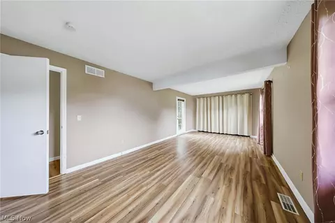 Living - 6103 Ely Vista Dr, Parma, OH 44129 photo 13 of 15