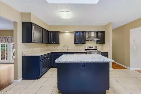 Kitchen - 6103 Ely Vista Dr, Parma, OH 44129 photo 3 of 5