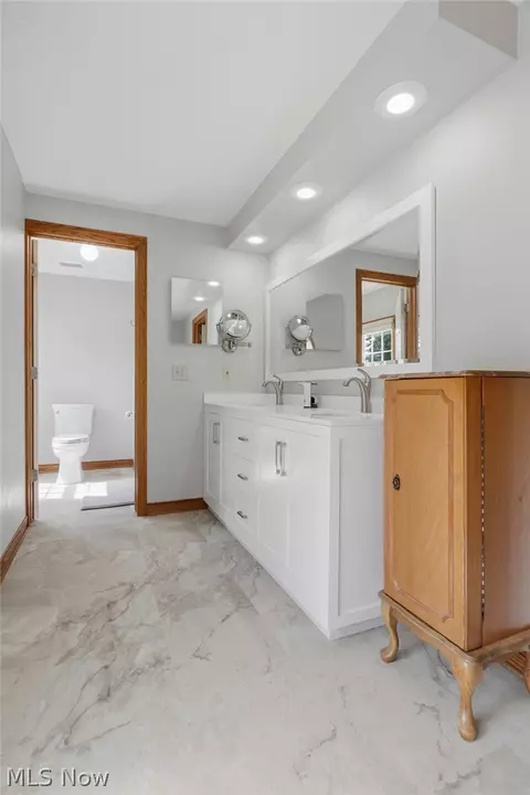 5905 Shetland Cir NE, Canton, OH 44721 photo 28