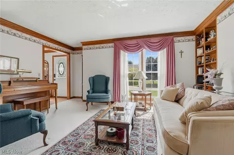 5905 Shetland Cir NE, Canton, OH 44721 photo 13