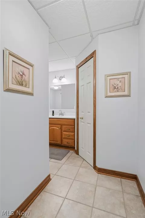 5905 Shetland Cir NE, Canton, OH 44721 photo 38