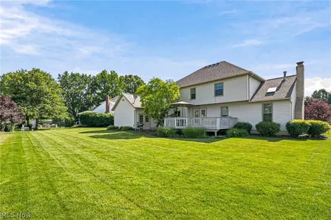 5905 Shetland Cir NE, Canton, OH 44721 photo 3