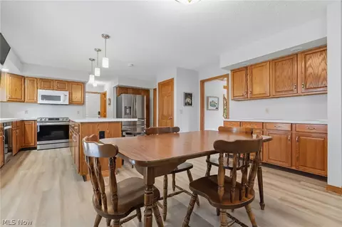 5905 Shetland Cir NE, Canton, OH 44721 photo 19