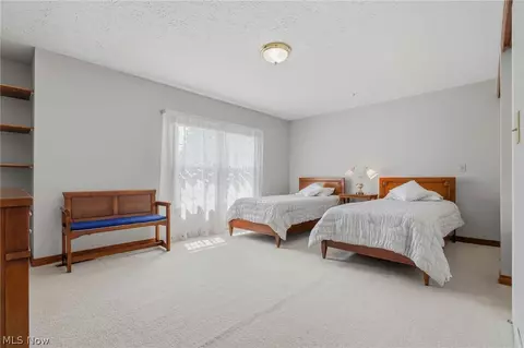 5905 Shetland Cir NE, Canton, OH 44721 photo 30