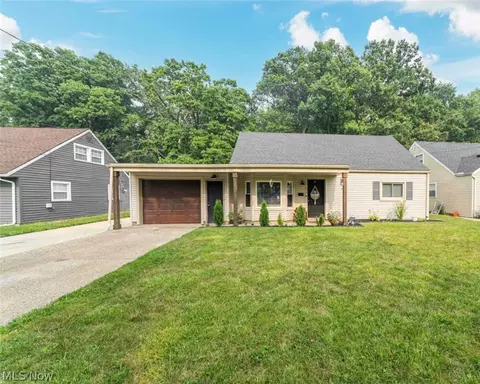 632 Irving Park Blvd, Sheffield Lake, OH 44054