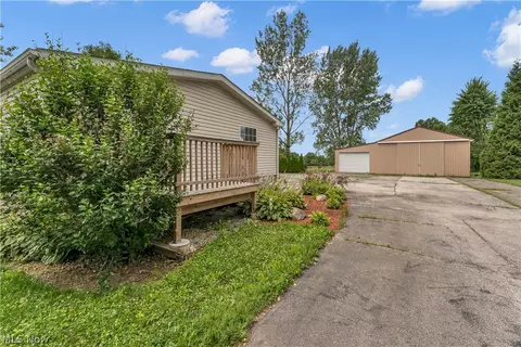 13254 Unity Rd, New Springfield, OH 44443 photo 4