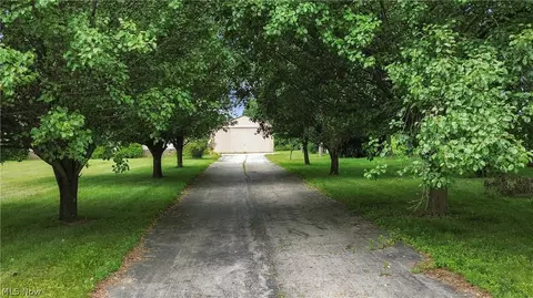 13254 Unity Rd, New Springfield, OH 44443 photo 7