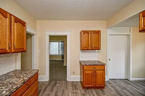 607 Broad Ave NW, Canton, OH 44708 photo 8