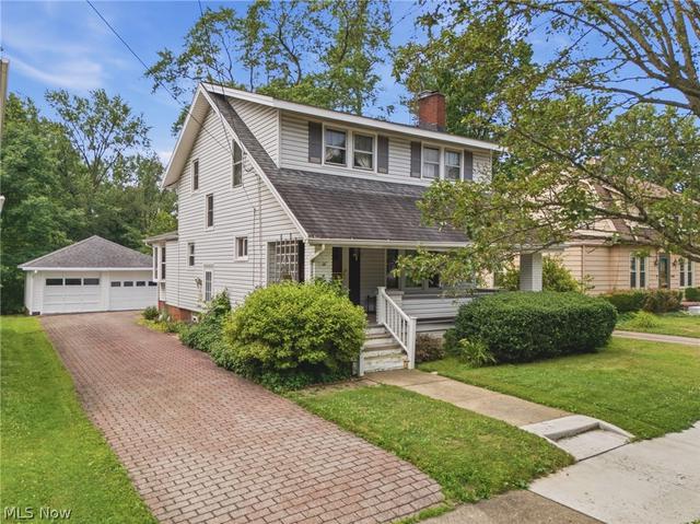 165 Shadyside Ct, Alliance, OH 44601