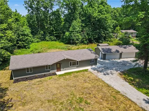 7583 Yale Rd, Atwater, OH 44201