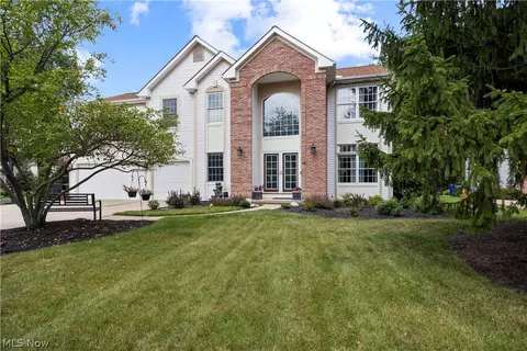 21766 Woodfield Trl, Strongsville, OH 44149