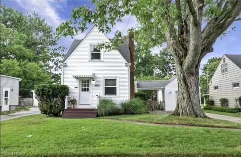 4217 W 227th St, Fairview Park, OH 44126