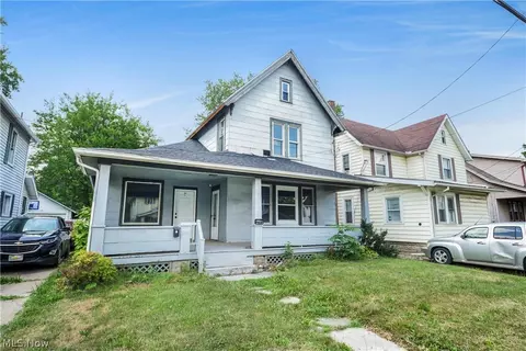 885 Wales Rd NE, Massillon, OH 44646