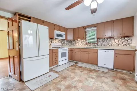 339 E Sprague Rd, Seven Hills, OH 44131 photo 20