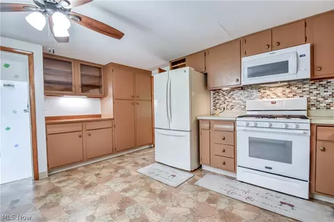 339 E Sprague Rd, Seven Hills, OH 44131 photo 21