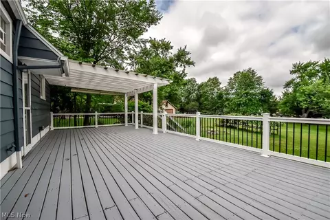 339 E Sprague Rd, Seven Hills, OH 44131 photo 10