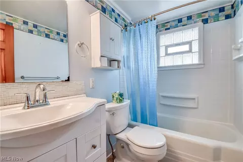 339 E Sprague Rd, Seven Hills, OH 44131 photo 22