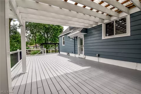 339 E Sprague Rd, Seven Hills, OH 44131 photo 8
