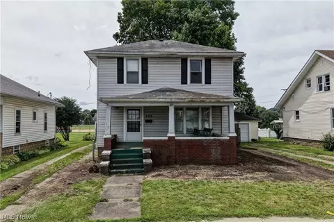 532 S River St, Newcomerstown, OH 43832
