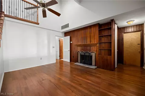 231 Sunset Dr, Berea, OH 44017 photo 5