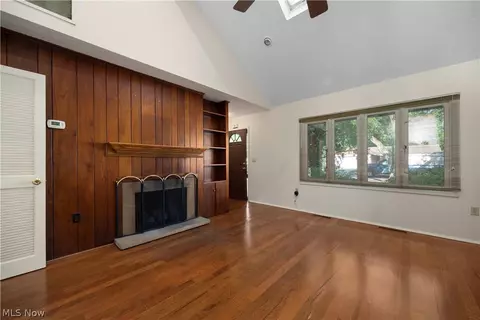 231 Sunset Dr, Berea, OH 44017 photo 7