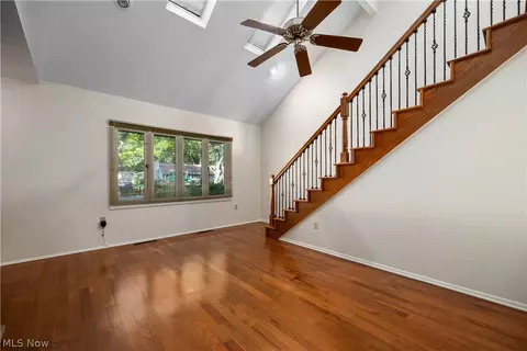 231 Sunset Dr, Berea, OH 44017 photo 8
