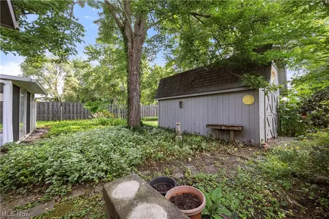 231 Sunset Dr, Berea, OH 44017 photo 35