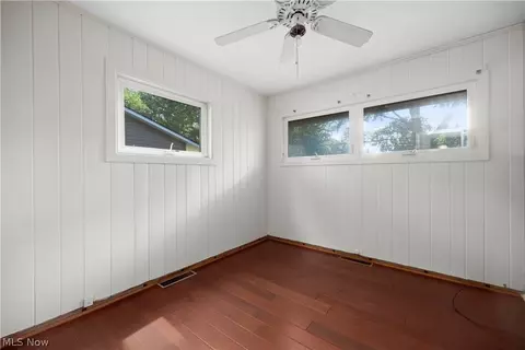 231 Sunset Dr, Berea, OH 44017 photo 10