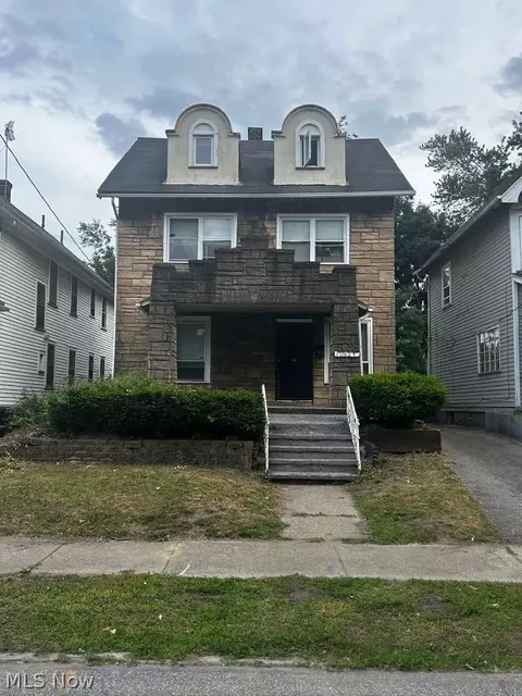 10824 Bryant Ave, Cleveland, OH 44108