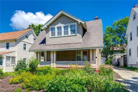 391 Reed Ave, Akron, OH 44301