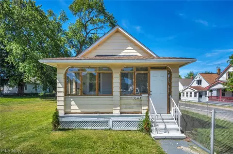 3502 Carlyle Ave, Cleveland, OH 44109