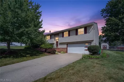 571 Jeanette St, Brunswick, OH 44212