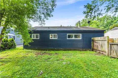 280 Kempton Dr, Berea, OH 44017 photo 28