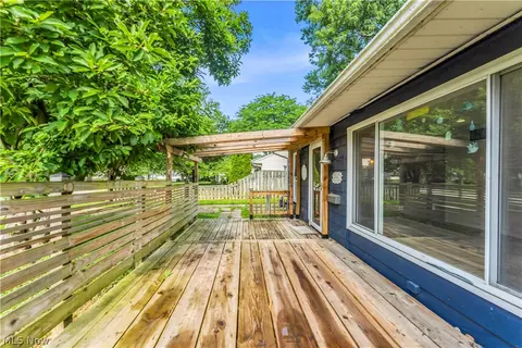 280 Kempton Dr, Berea, OH 44017 photo 5