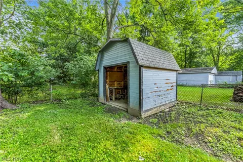 280 Kempton Dr, Berea, OH 44017 photo 30