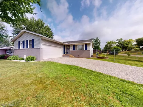 5411 Oakcliff St SW, Canton, OH 44706