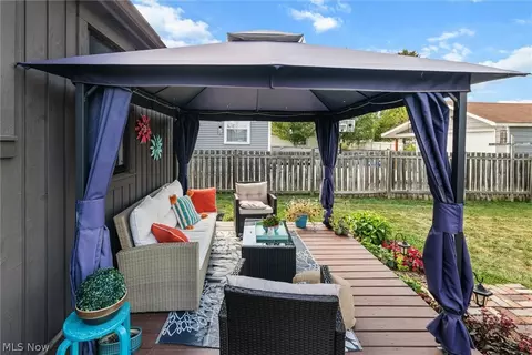 Exterior - 181 Renee Dr, Struthers, OH 44471 photo 7 of 10