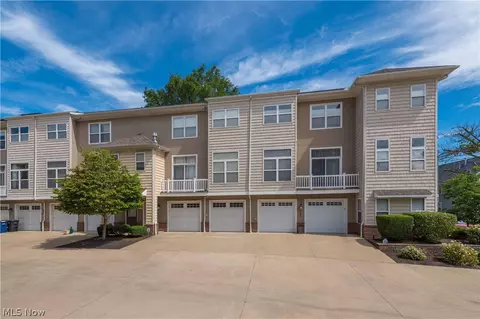 5408 Saint Stephens Ct, Cleveland, OH 44102