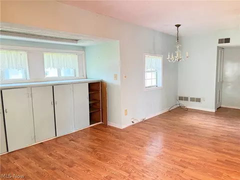 2033 Highland Ave, Ashtabula, OH 44004 photo 13